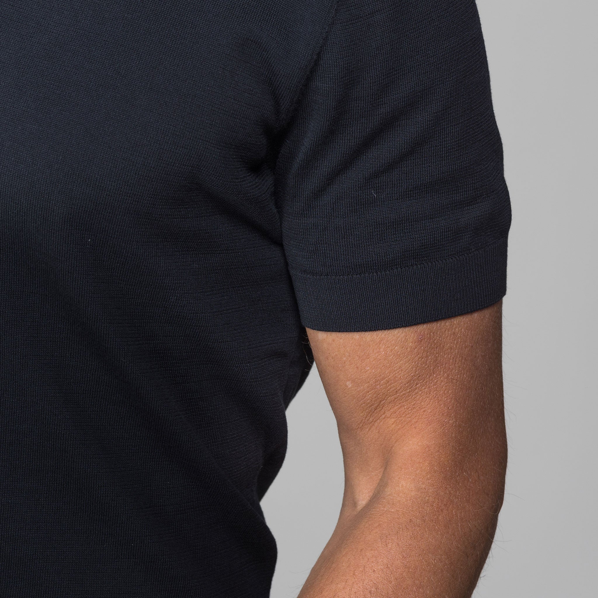 The Maranello Mid-Weight Cotton & Silk Polo Black - Buttonless