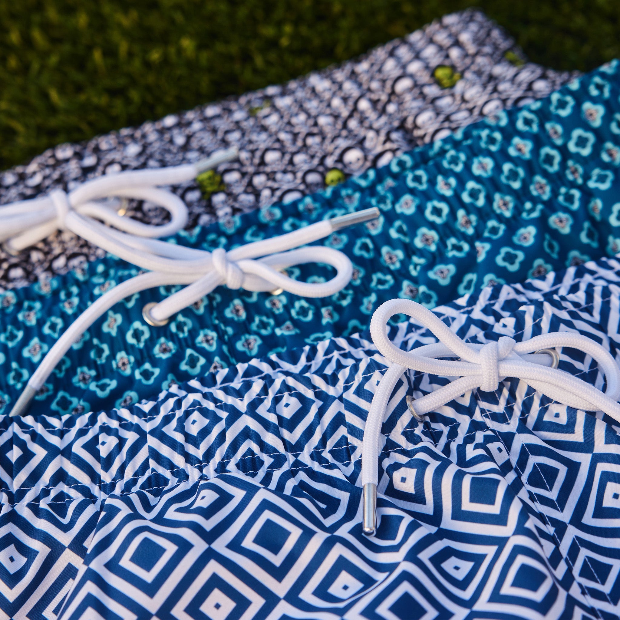 Riviera Swim Trunk Navy Geo